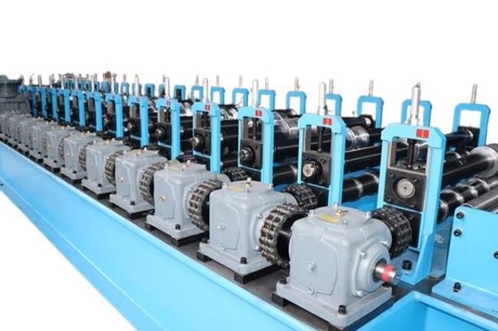 เครื่องปรับเปลี่ยนความเร็วสูง Trapezoidal Roof Roll Forming Machine