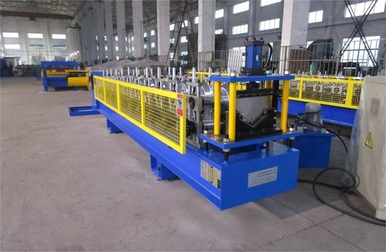 4kw เครื่องปรับปรุง Ridge Cap Roll ที่มีประสิทธิภาพสูง สําหรับระบบหลังคาที่ไม่มีรอยต่อ