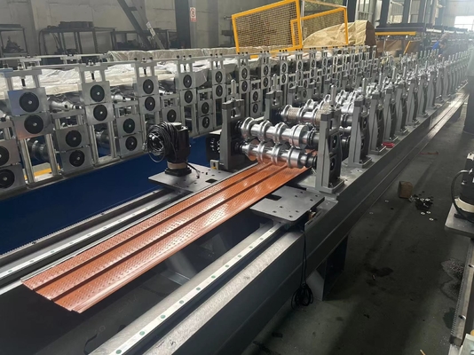 ระบบควบคุมและตัดตัดอัตโนมัติ Soffit แผนงาน Rolling การสร้างเครื่องจักรสําหรับการทํางานที่เรียบร้อย