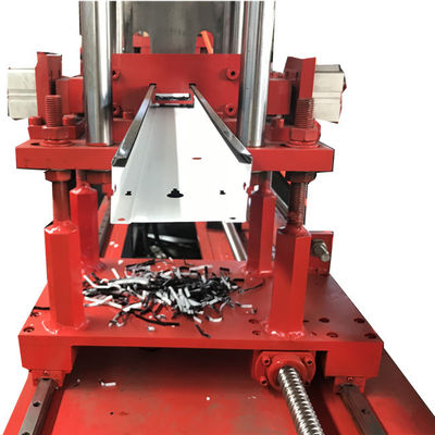 เครื่องขึ้นรูปม้วนโปรไฟล์กล่องไฟ LED T5 พร้อมเจาะ/ตัดไฮดรอลิก